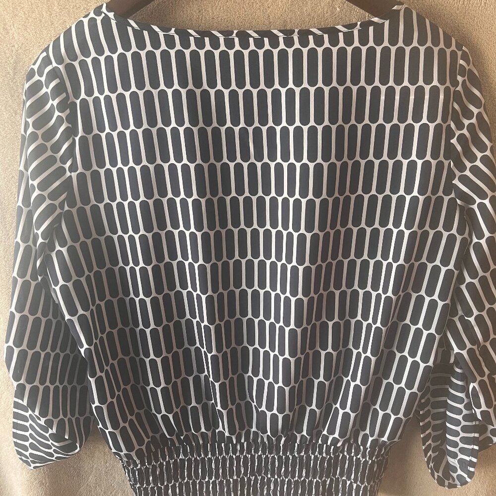 Michael Kors Top - Size Medium - Color Blue and White - Fabric - Polyester